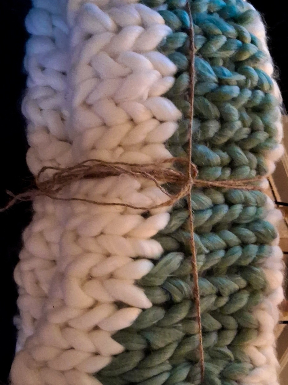 Chunky Knit  Throw Blanket - White & Sage
